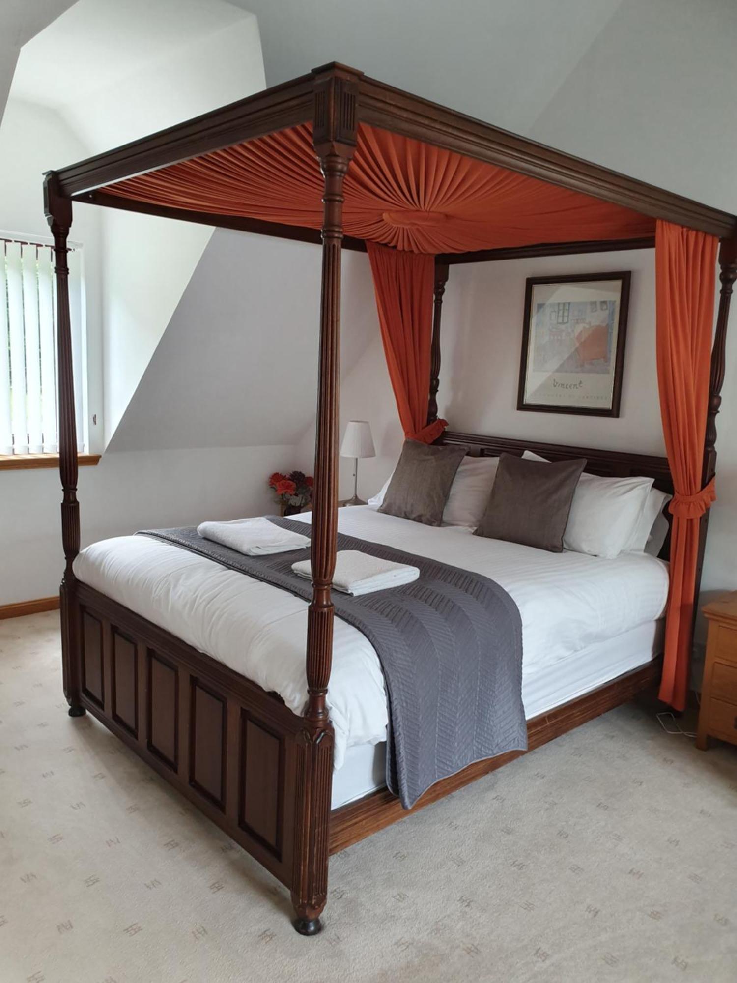 Letterfinlay Lodge House Room photo